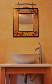 Suite Finardi Bergamo 0*,